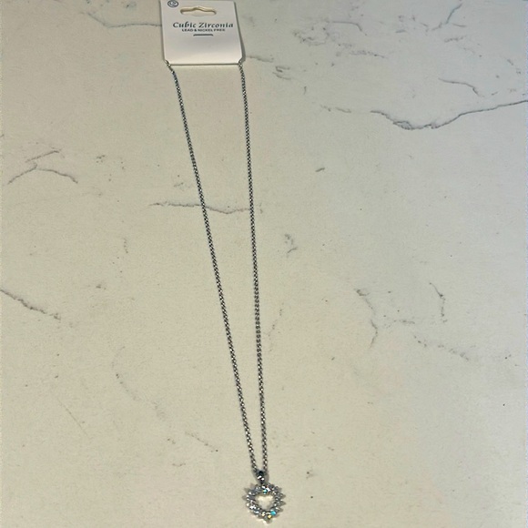 NEW cubic zirconia silver heart necklace - Picture 2 of 4